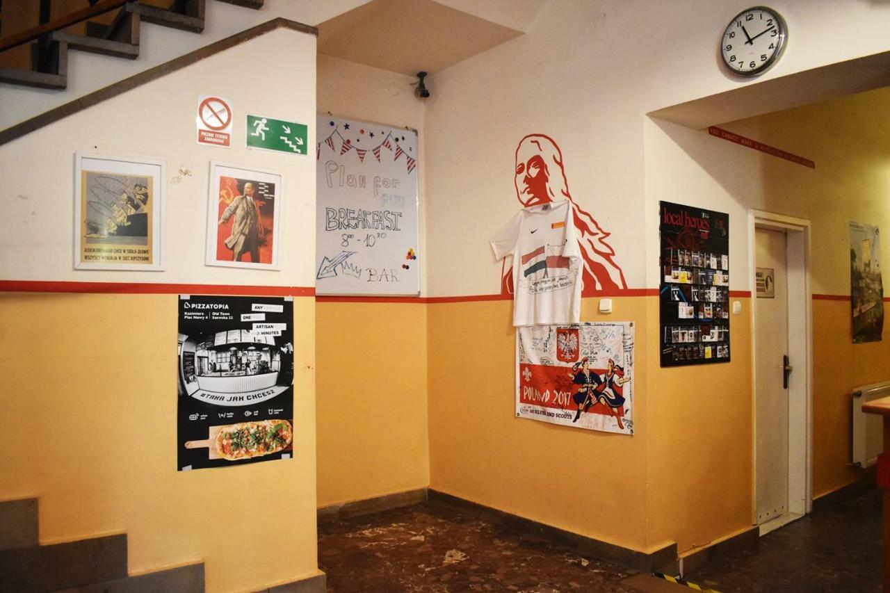 Good Bye Lenin Pub & Garden Hostel - Krakow — Photos 2